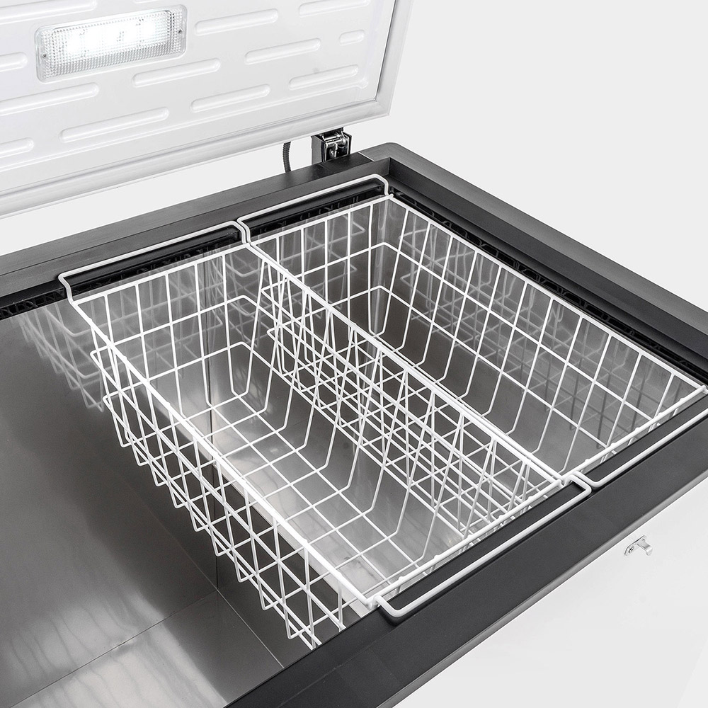 Interior y canastilla Congeladora de acero inoxidable Ventus CTD-600 INOX