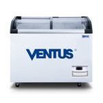 Congeladora Ventus CTV-220Q PRO, vista frontal con doble tapa de vidrio curvo