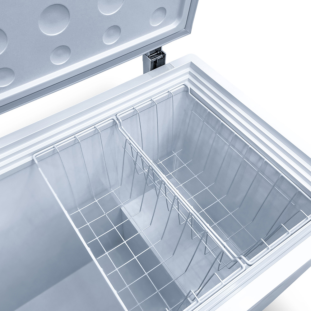 Congeladora dual de tapa dura Ventus CTVD-330 interior con canastillas