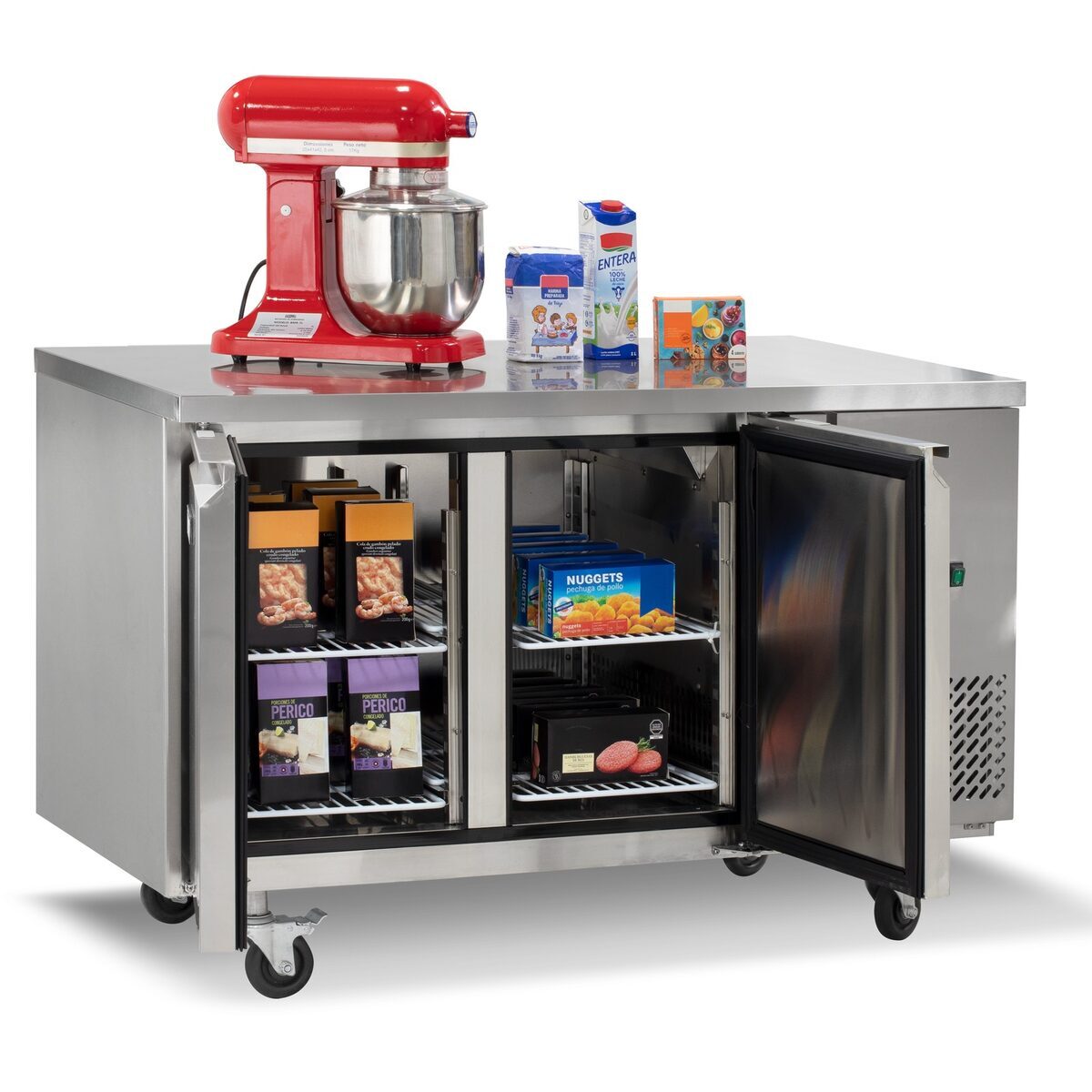 Mesa congeladora Ilumi MG-2SDFC 280 L con las dos puertas abiertas y repisas regulables