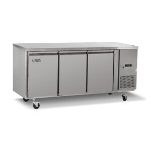 Mesa congeladora Ilumi MG-3SDFC 420 L de 3 puertas de acero inoxidable