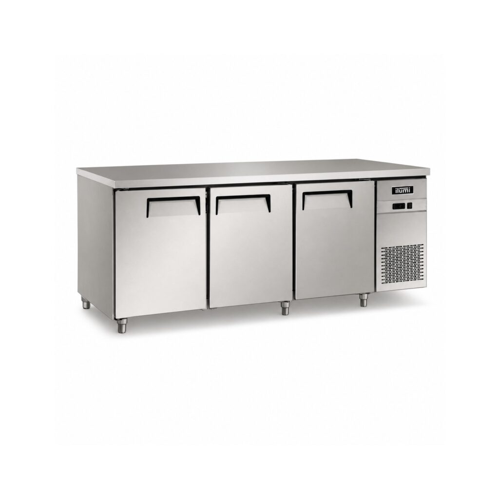 Mesa refrigerada Ilumi MG-3SDFC-S con fondo blanco