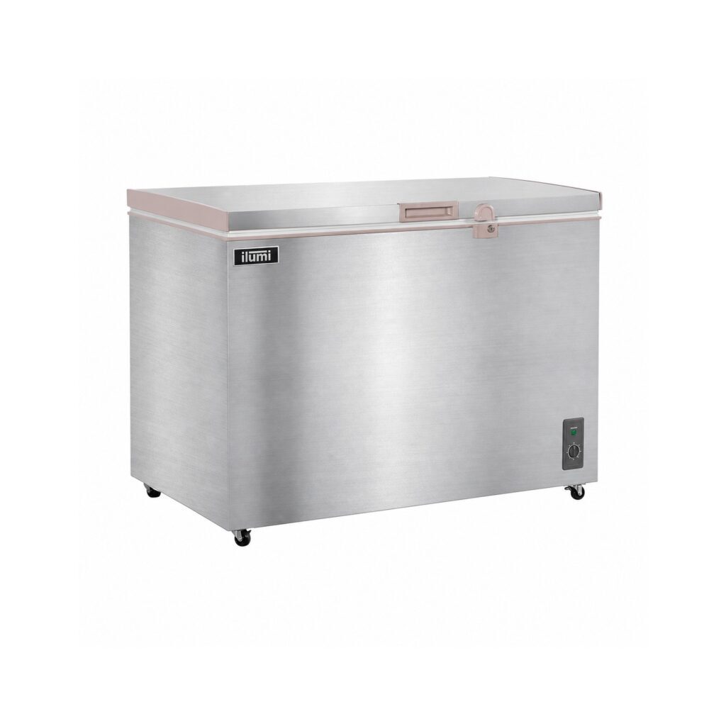 Congeladora horizontal Ilumi TFI-3500SS con fondo blanco