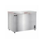 Congeladora horizontal Ilumi TFI-3500SS con fondo blanco